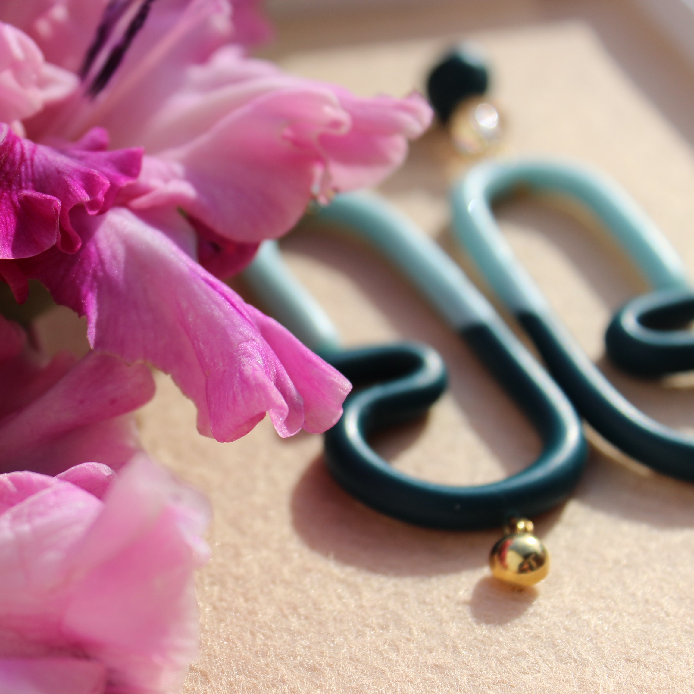 way things form earrings